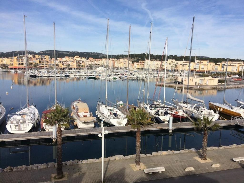 Gruissan Appartement Calme, Vue Sur Port De Plaisance -Clim, Empl.Parking Buitenkant foto