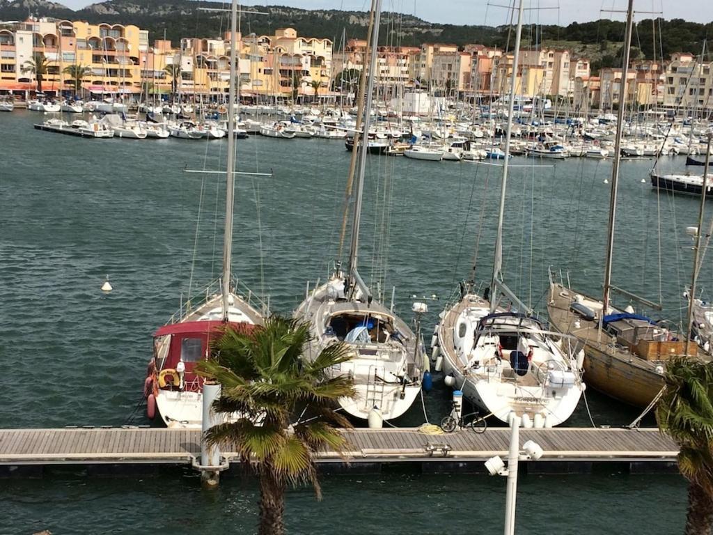 Gruissan Appartement Calme, Vue Sur Port De Plaisance -Clim, Empl.Parking Buitenkant foto