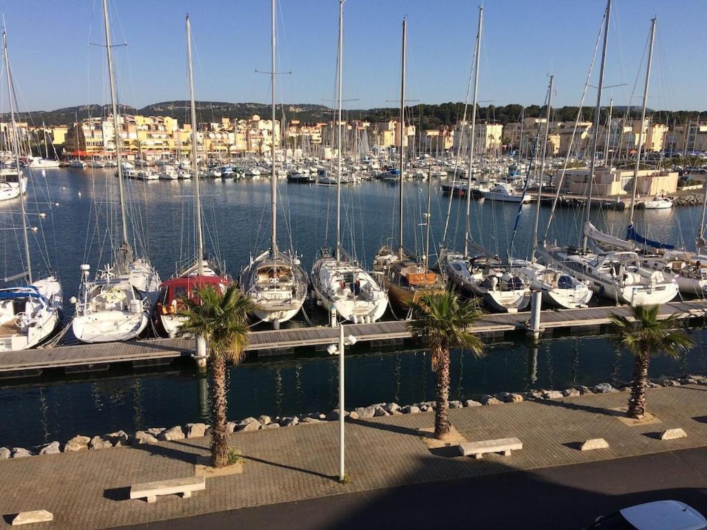 Gruissan Appartement Calme, Vue Sur Port De Plaisance -Clim, Empl.Parking Buitenkant foto