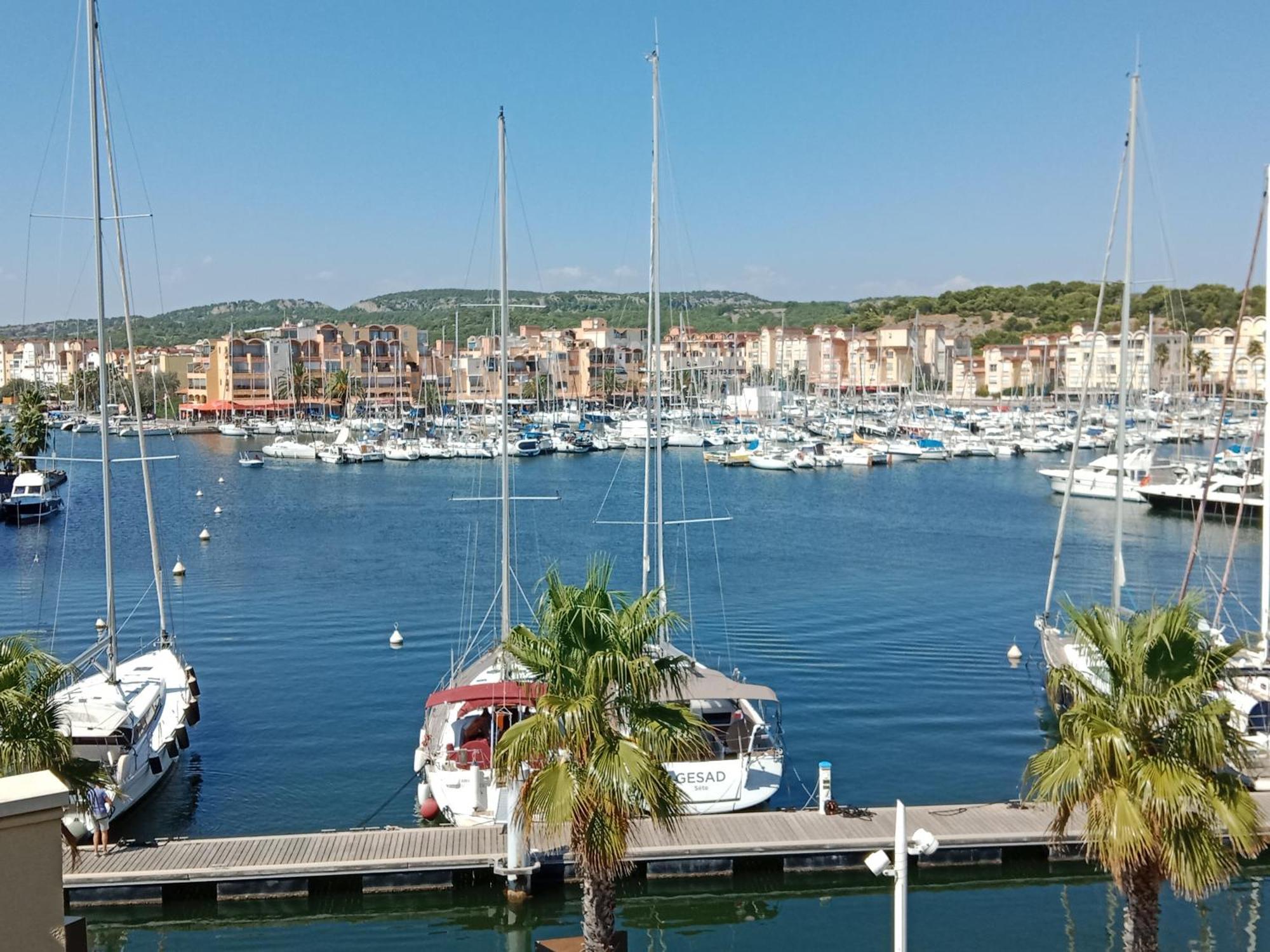 Gruissan Appartement Calme, Vue Sur Port De Plaisance -Clim, Empl.Parking Buitenkant foto